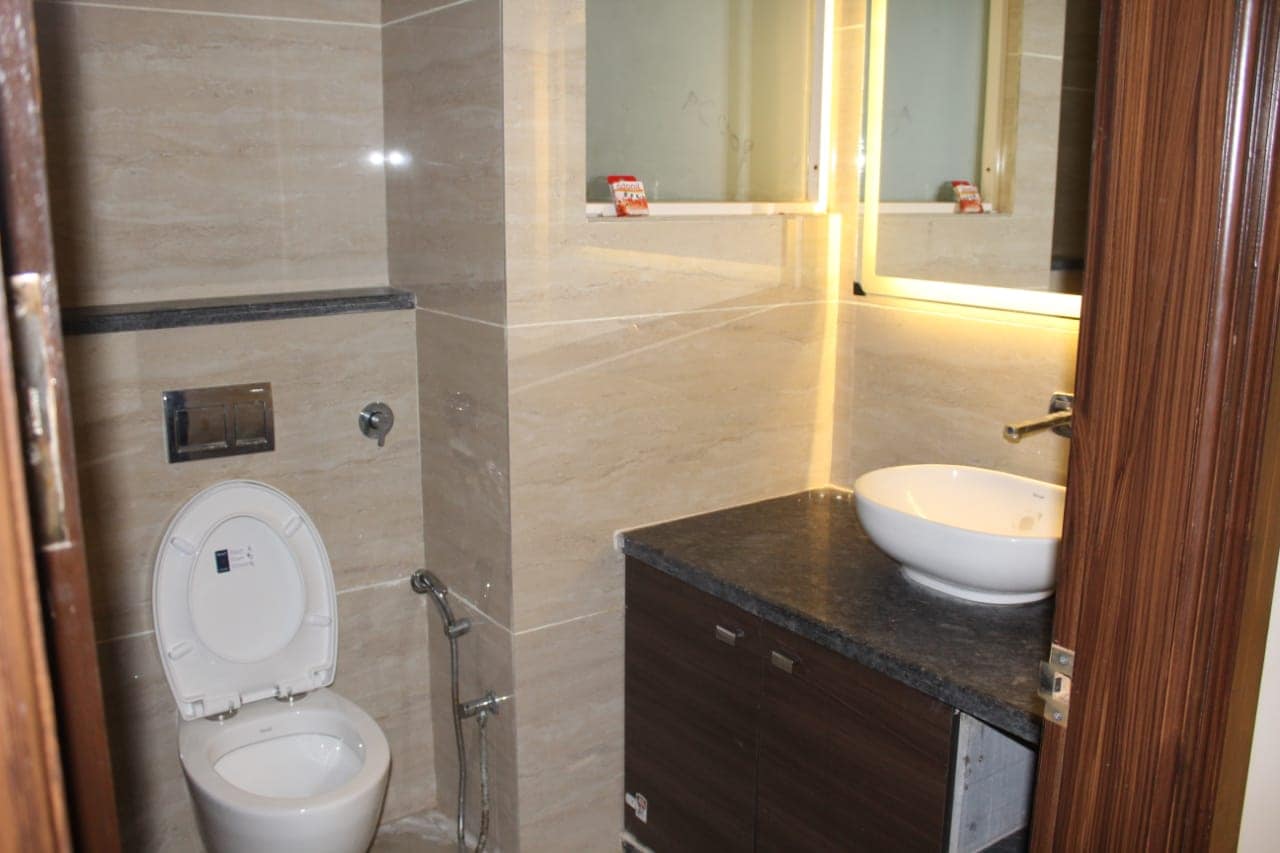 HOTEL SKYLARK Palwal - Tap to explore photos