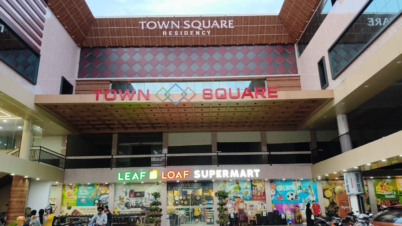 Townsquare Residency - Tap to explore photos