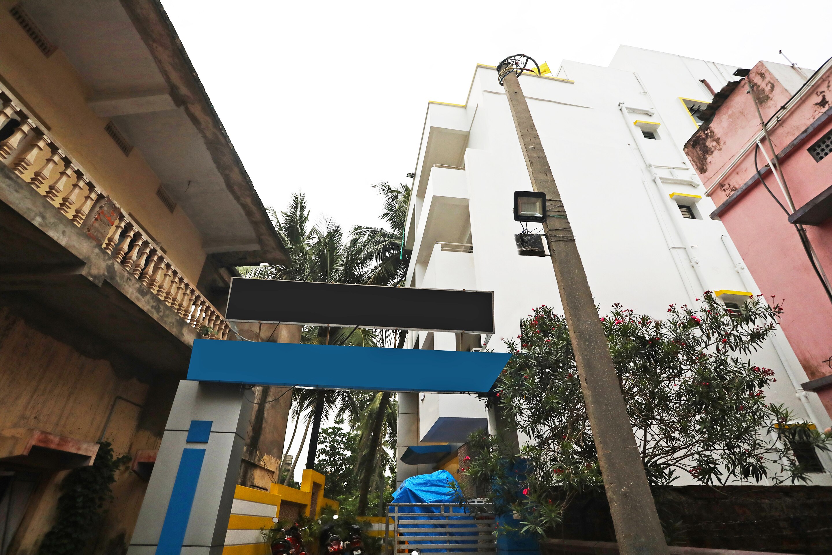 Hotel Sonargaon - Tap to explore photos