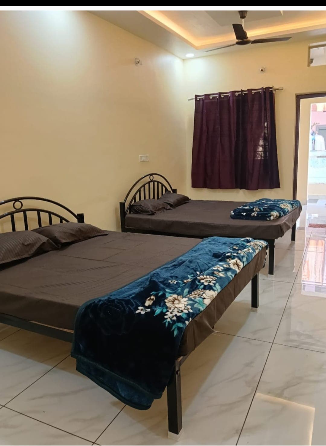 Keshav shree home stay - Tap to explore photos