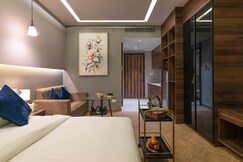 Portree Studio Apartment | Kitchen, AirPurifier, FootMassager