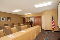 Hampton Inn by Hilton Chicago-O'Hare International Airport
