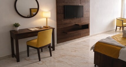 THE ROYAL HEIGHT Room Type - Luxury Room with City View