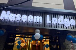 Naseem Lodge Near Jama Masjid