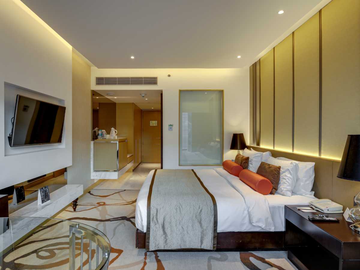 Pride Plaza Hotel Aerocity New Delhi - Tap to explore photos