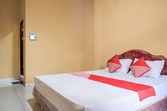 OYO 93332 Kharis Home Stay