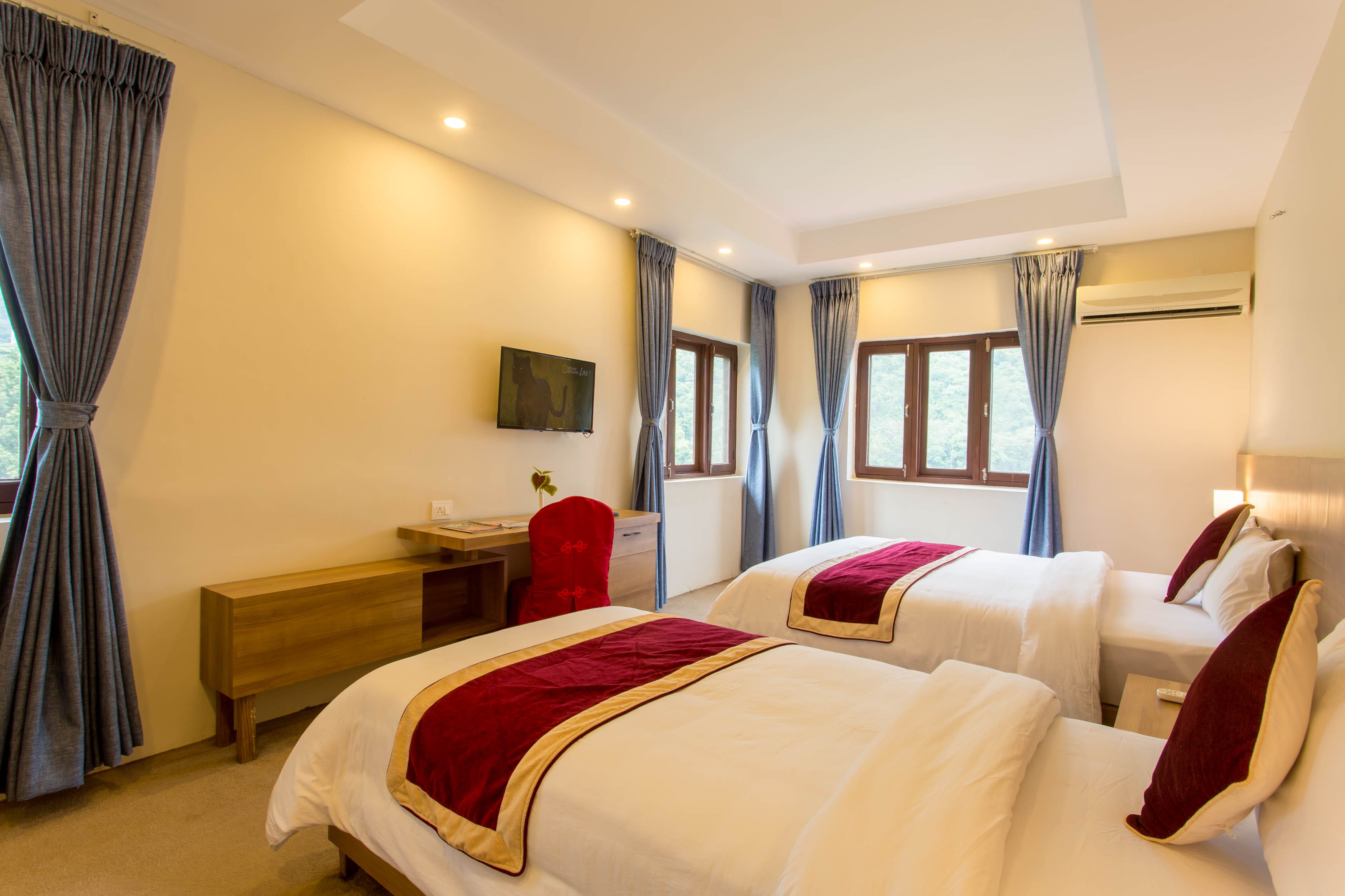 Siddhartha Resort Chisapani - Tap to explore photos