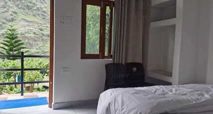 Shree Nath Ji Hotel (bnb) Room Type - Bedroom 5