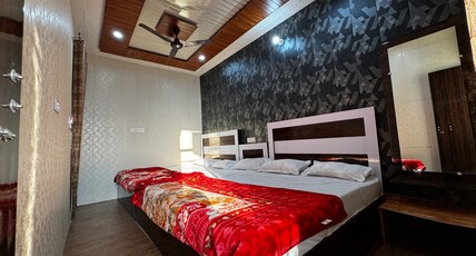 Bhakti Vedanta Seva Dham Room Type - Deluxe Five Bed Room