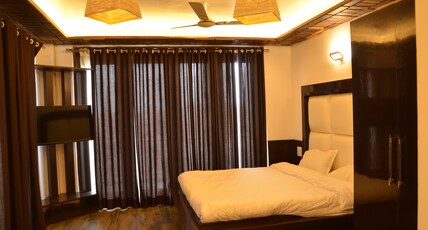 Bellevue Inn Room Type - CITY VIEW SUITE