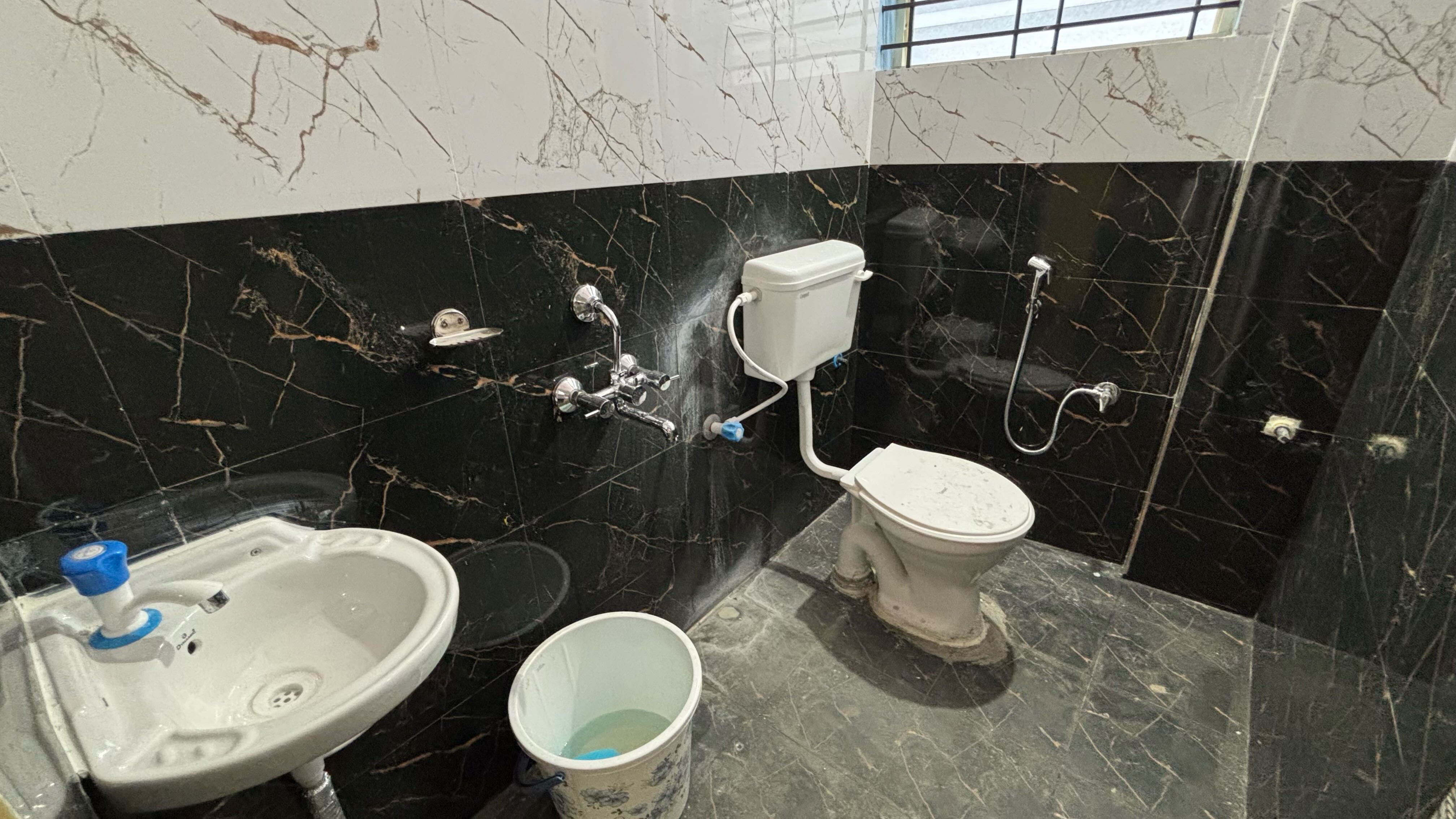 Hotel O Sapthagiri Hospital Road Bangalore Formerly Varshitha Comforts - Tap to explore photos