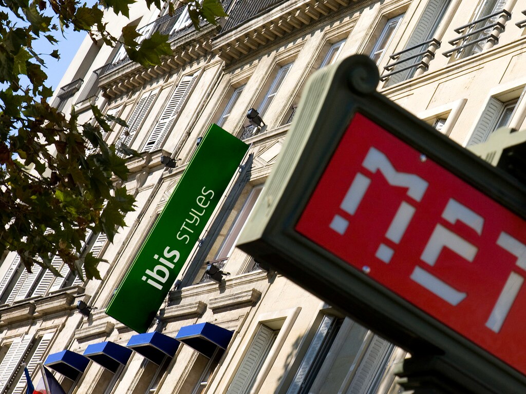 IBIS STYLES PARIS GARE EST - Tap to explore photos