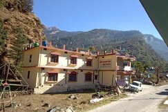 Hotel gurukripa palace 