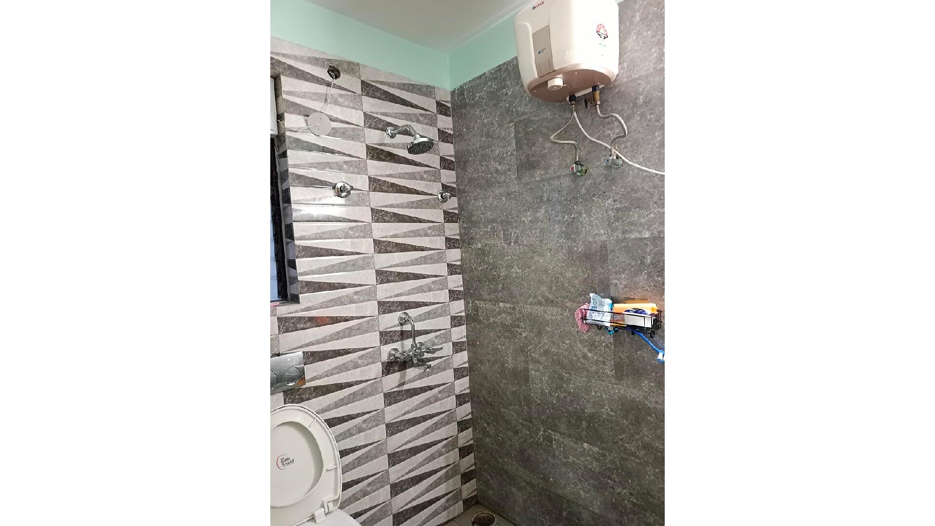 Rump Serviced Apartment - Tap to explore photos