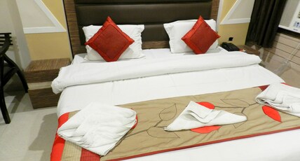 Hotel Shree Shaktia Room Type - Deluxe Room AC with Free Wi-Fi