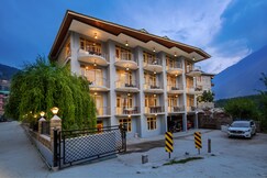 The Himalayan Paradise