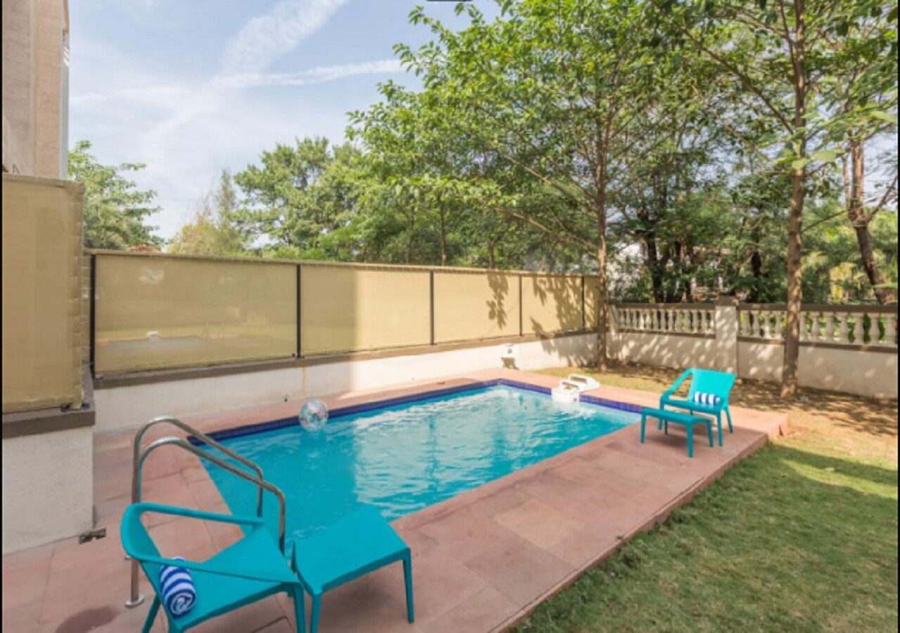 StayVista | Greenwoods Five 5 BHK Villa - Tap to explore photos