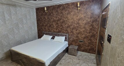 Hay Prabhu Room Type - Deluxe Double Bed Room