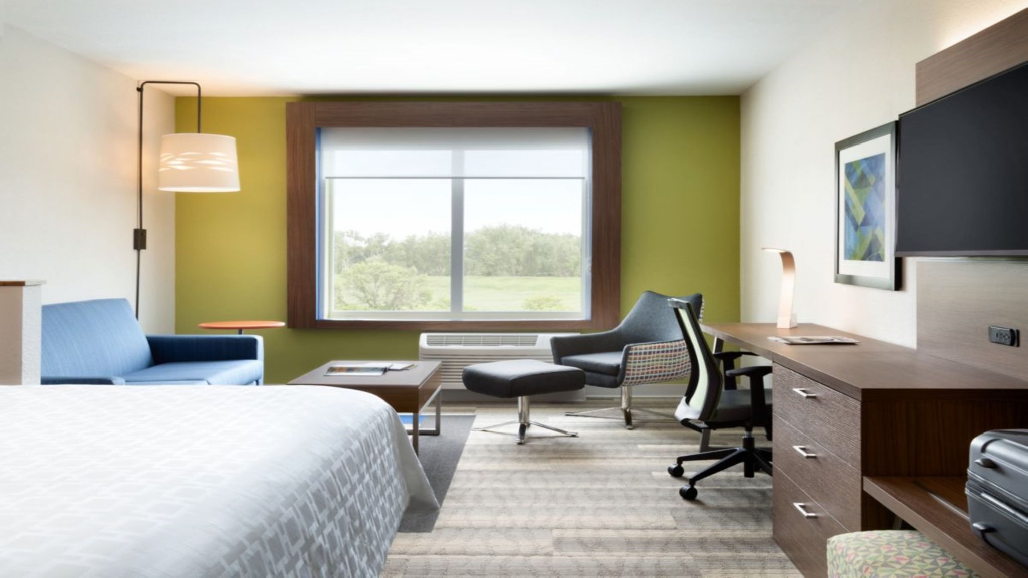 Holiday Inn Express & Suites VIDALIA - Tap to explore photos