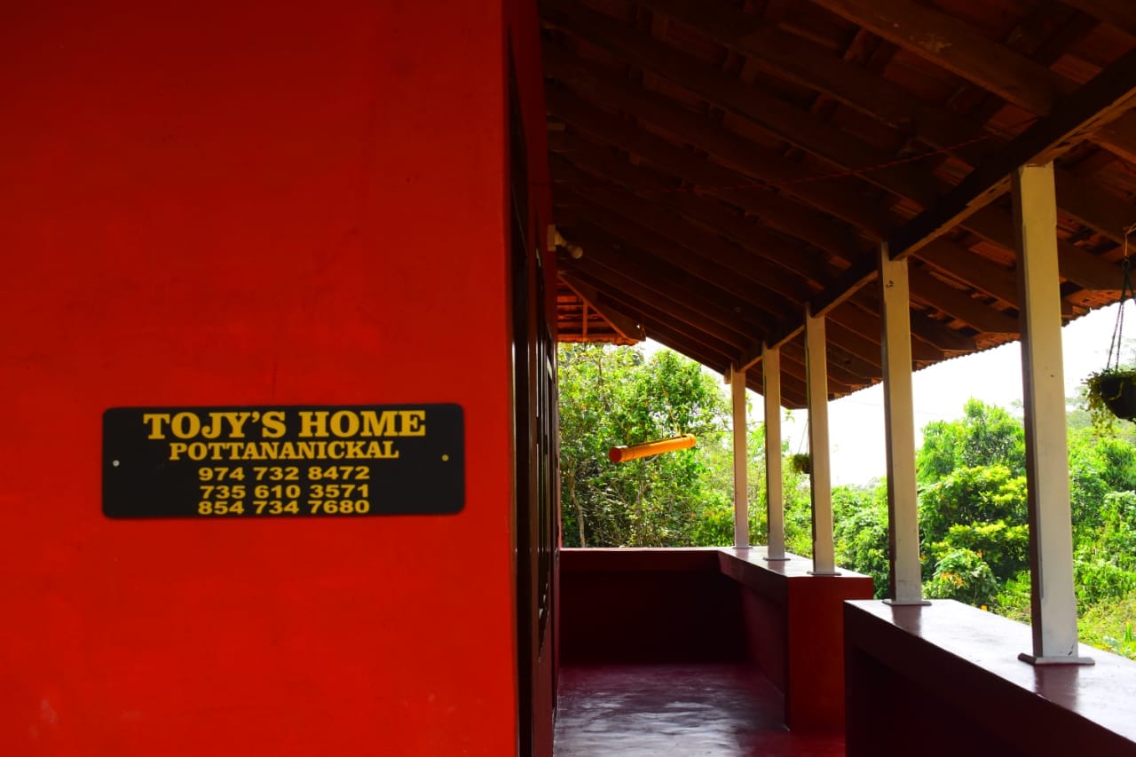 Tojys Homestay - Tap to explore photos