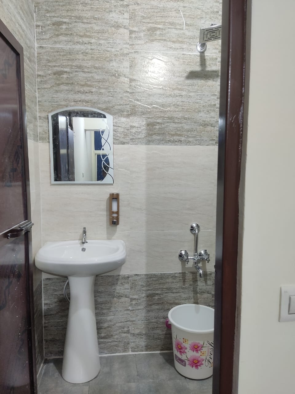 KDC Homestay - Tap to explore photos