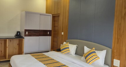 Lake wood stay Room Type - Grey Wood