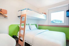 Ibis Budget Semarang Tendean