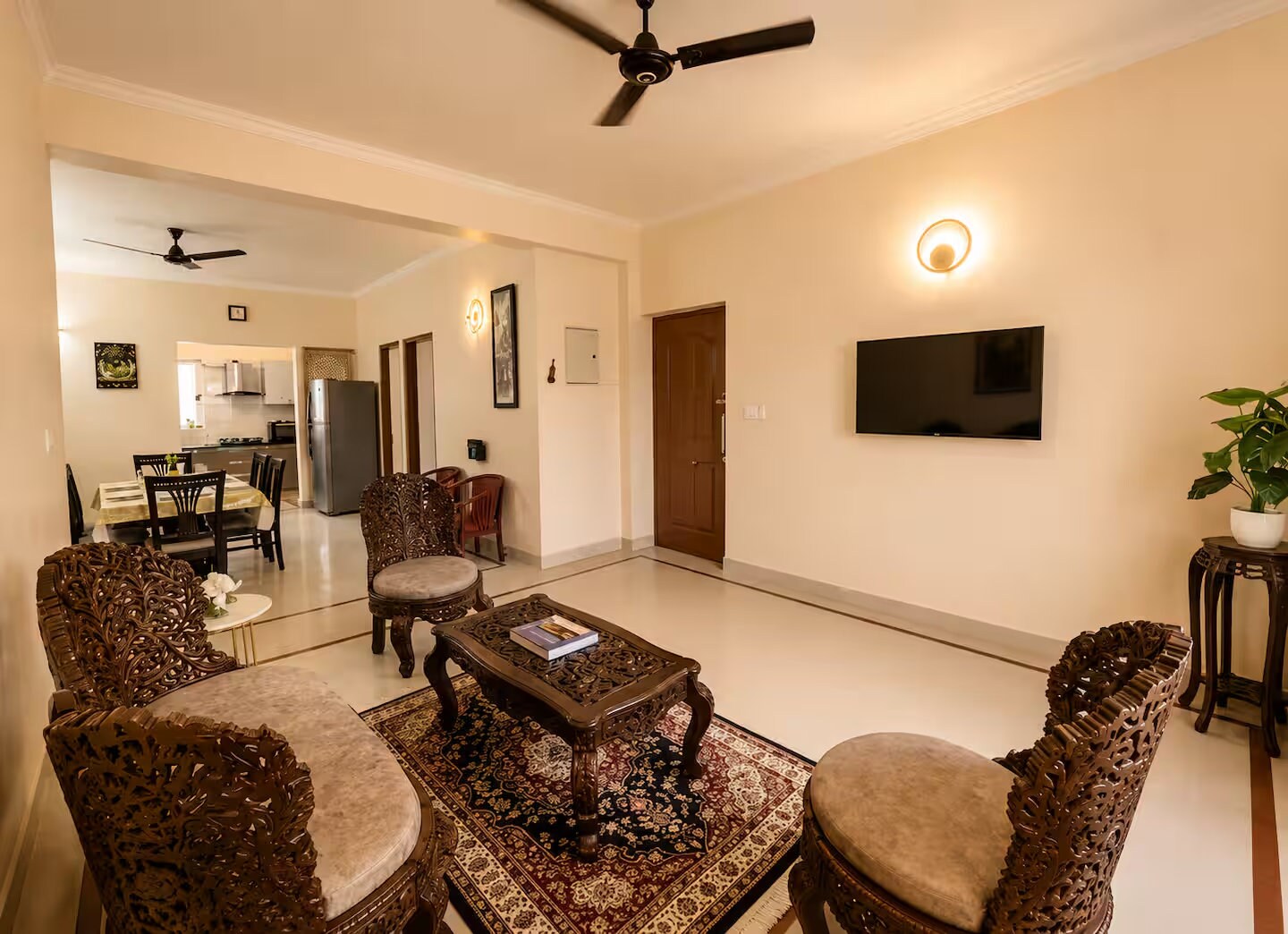 Taj Vista by Red Olive|3BHK|4kmTaj Mahal|Agra - Tap to explore photos