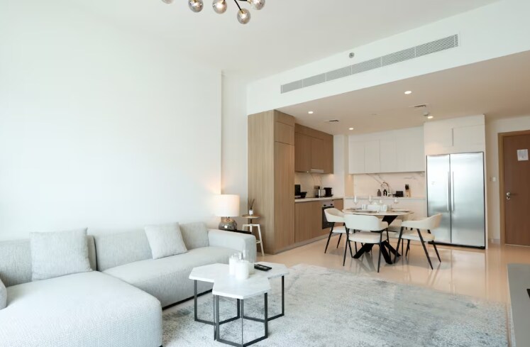 ELIVAAS Curated Sea View | 2B Beachfront Luxury | EmaarBeachfron - Tap to explore photos