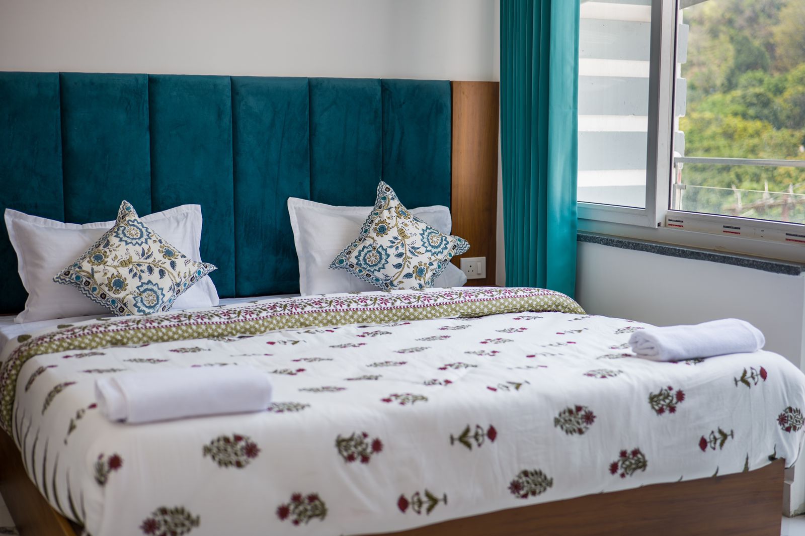 The Vinayak by Le Pension Stays - Tap to explore photos