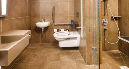Novotel London Bridge Room Type - Superior Accessible Room with Queen Bed and convertible Sofa Bed