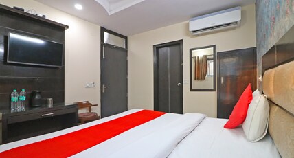 Westend Holiday Home Near Nizamuddin Railway Station Room Type - Deluxe Room Westend Holiday Home Near Nizamuddin Railway Station Room Type - Deluxe Room