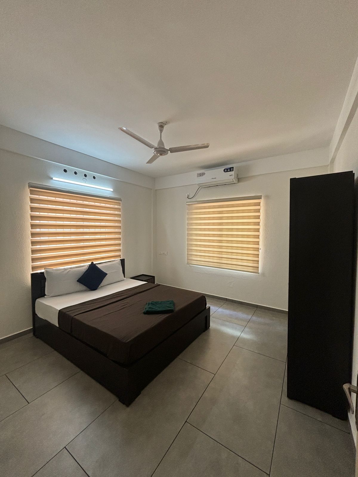 Full Moon 2 BHK Apartment | Budget stay inside CUSAT campus - Tap to explore photos