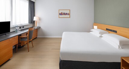 Crowne Plaza Milan - Linate Room Type - Standard Room Crowne Plaza Milan - Linate Room Type - Standard Room