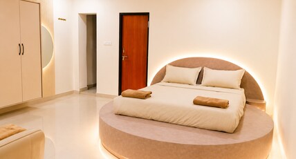 Maruthi Inn hotel Room Type - Luxury Room Maruthi Inn hotel Room Type - Luxury Room