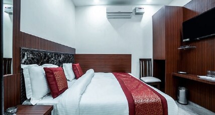 Hotel Toto International Room Type - Deluxe Double Room