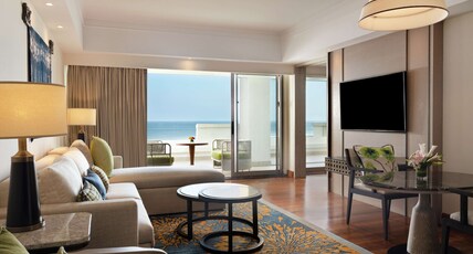 Hilton Bali Resort Room Type - King One Bedroom Executive Suite Ocean View