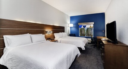 Holiday Inn Express & Suites WALTERBORO I-95 Room Type - 2 Queen Beds Standard Comm Access
