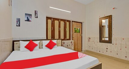 OYO 805675 Hotel The Goldy Inn Room Type - Classic