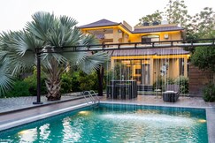 Alaya Stays Autum 4 BHK Villa with Pvt pool & Indoor Bar