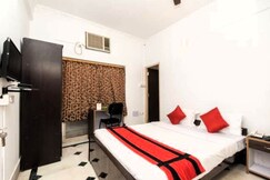 Lake Wood Residency Near City Centre