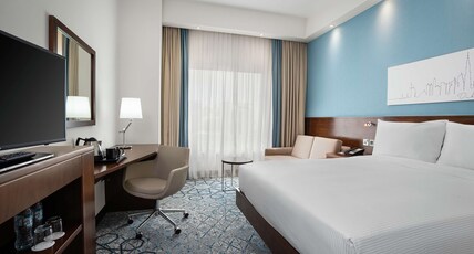 Hampton by Hilton Dubai Al Barsha Room Type - QUEEN ROOM W SOFA BED NS