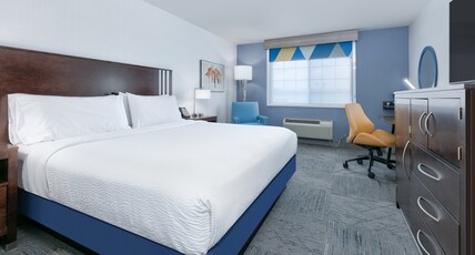 Holiday Inn Express Spokane-Valley, an IHG Hotel Room Type - 1 King Standard Communications Mobility Accessible Tub Holiday Inn Express Spokane-Valley, an IHG Hotel Room Type - 1 King Standard Communications Mobility Accessible Tub