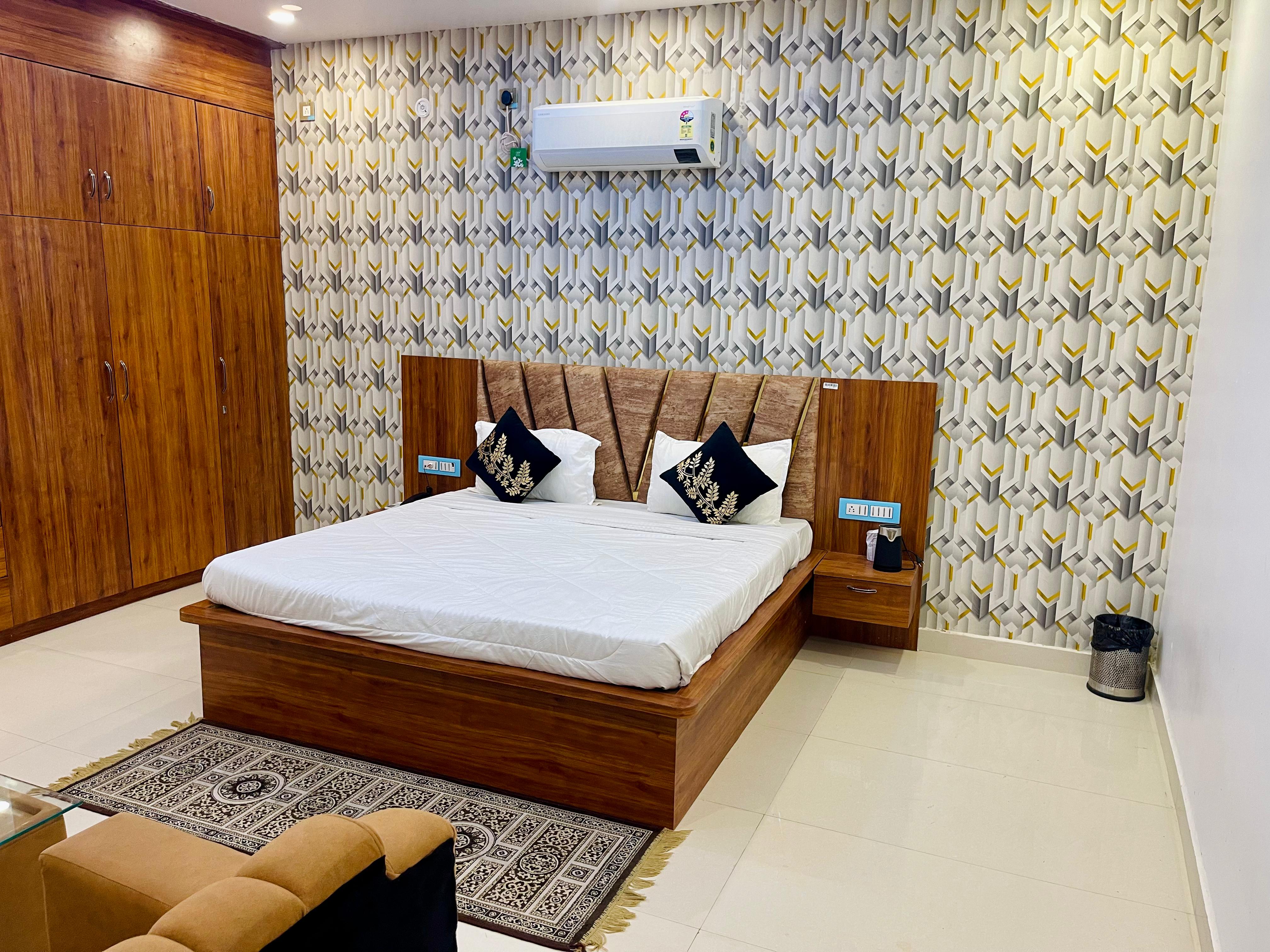 Hotel Dev Krishna - Tap to explore photos