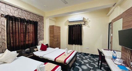 Hotel M.K. Plaza Room Type - DELUXE TWIN BED ROOM