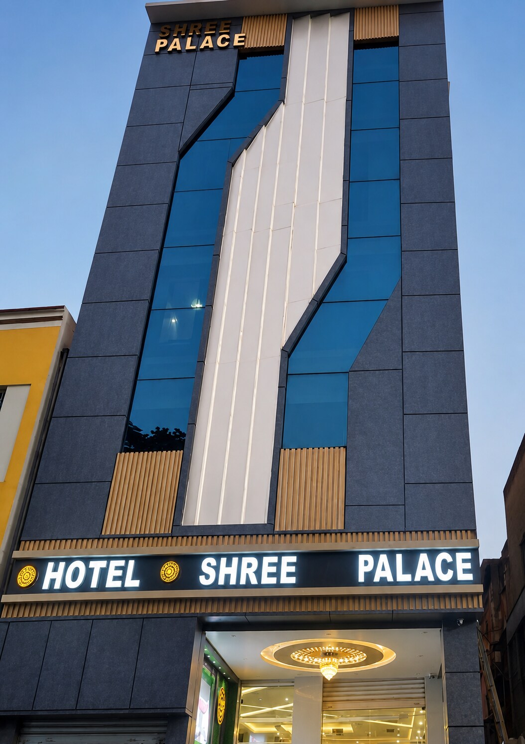 Hotel Shree Palace - Tap to explore photos