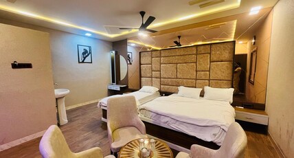 HOTEL ROYAL INN Room Type - SUITE ROOM