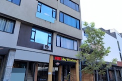 HOTEL RAJ RESIDENCY(MP NAGAR)