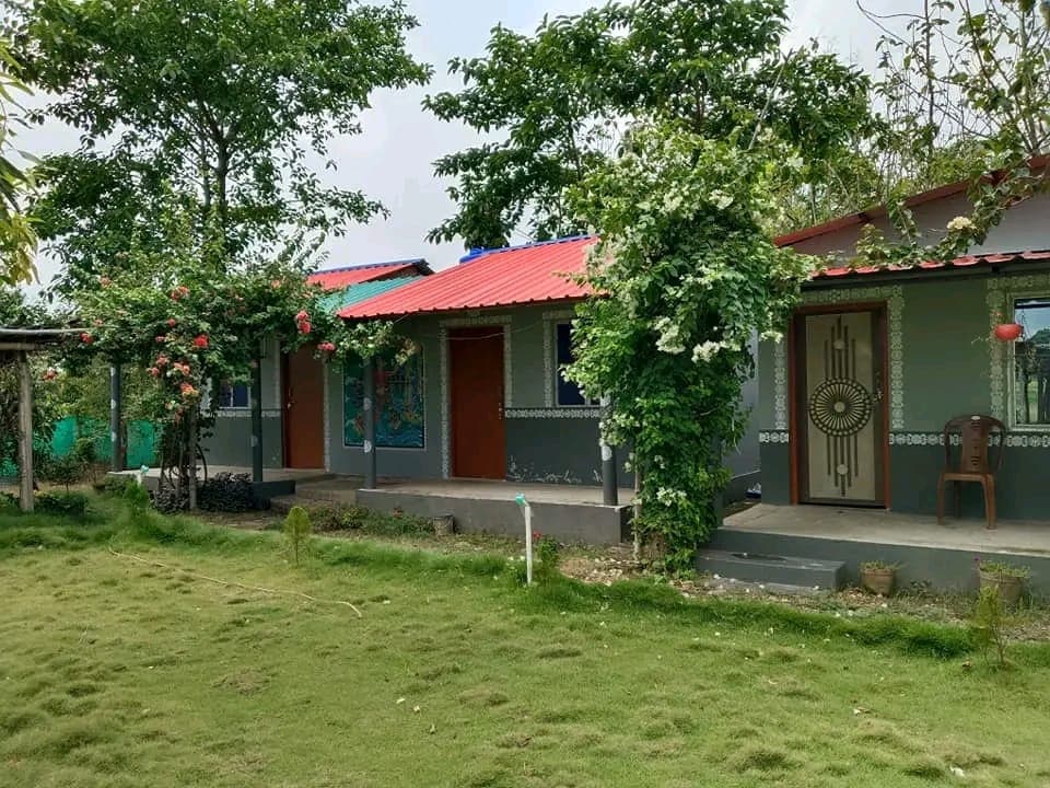 Mangalgunj Twilight Camp - Tap to explore photos