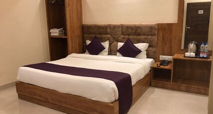 Osashan Residency Room Type - Deluxe Room Double Bed